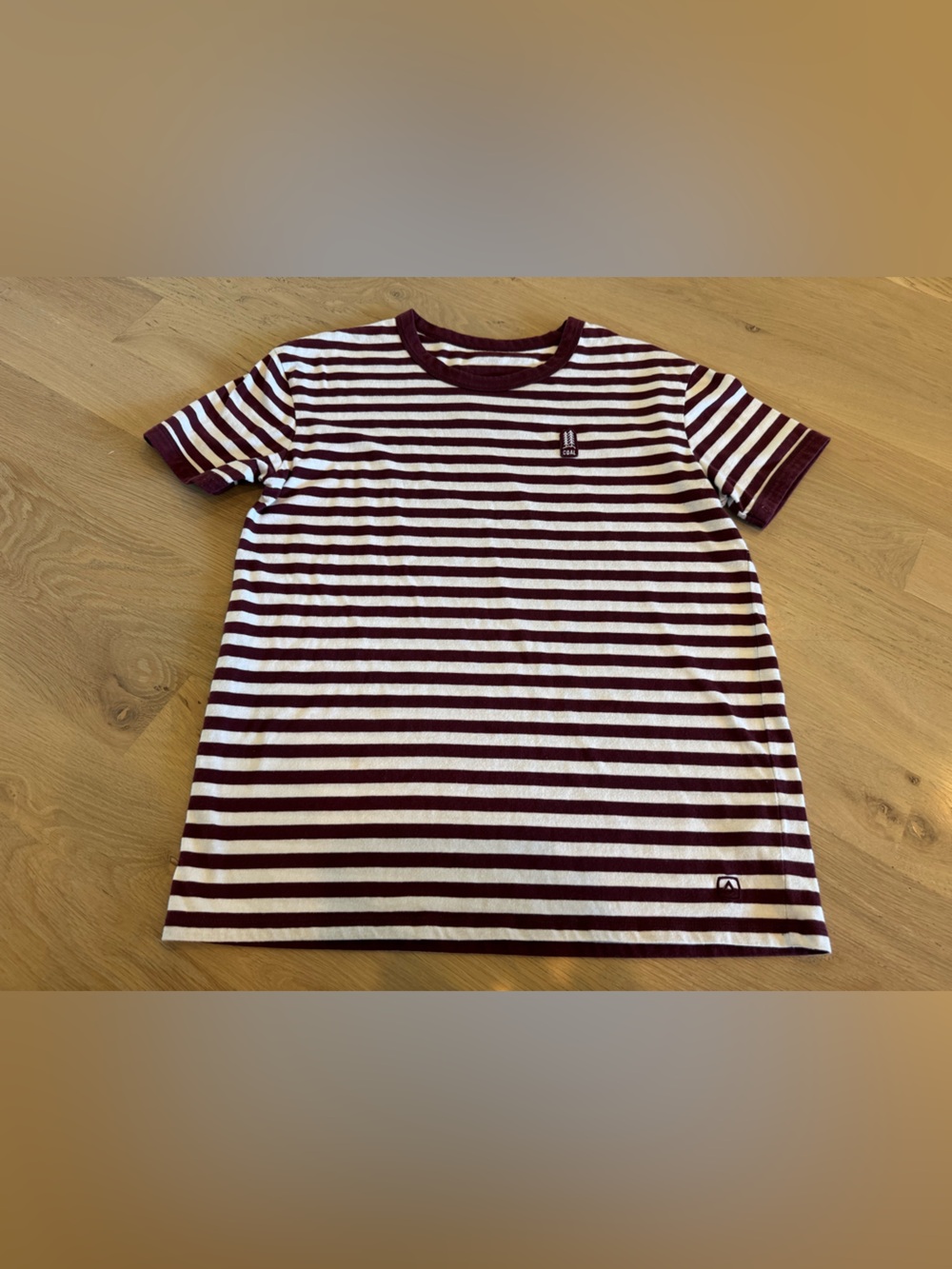 Coal maroon white striped t-shirt size medium